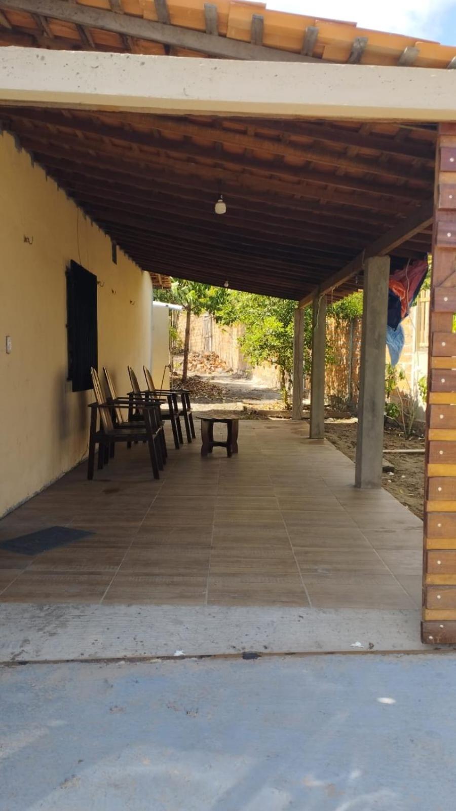 Casa Em *